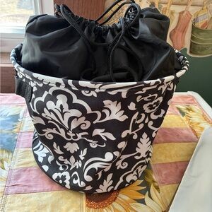 Black & White Floral Drawstring Tote Bucket Bag